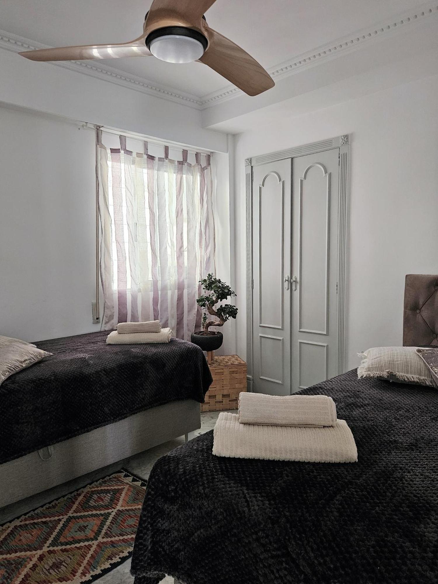 Mirador Apartments Beach First Line سانتا بولا المظهر الخارجي الصورة